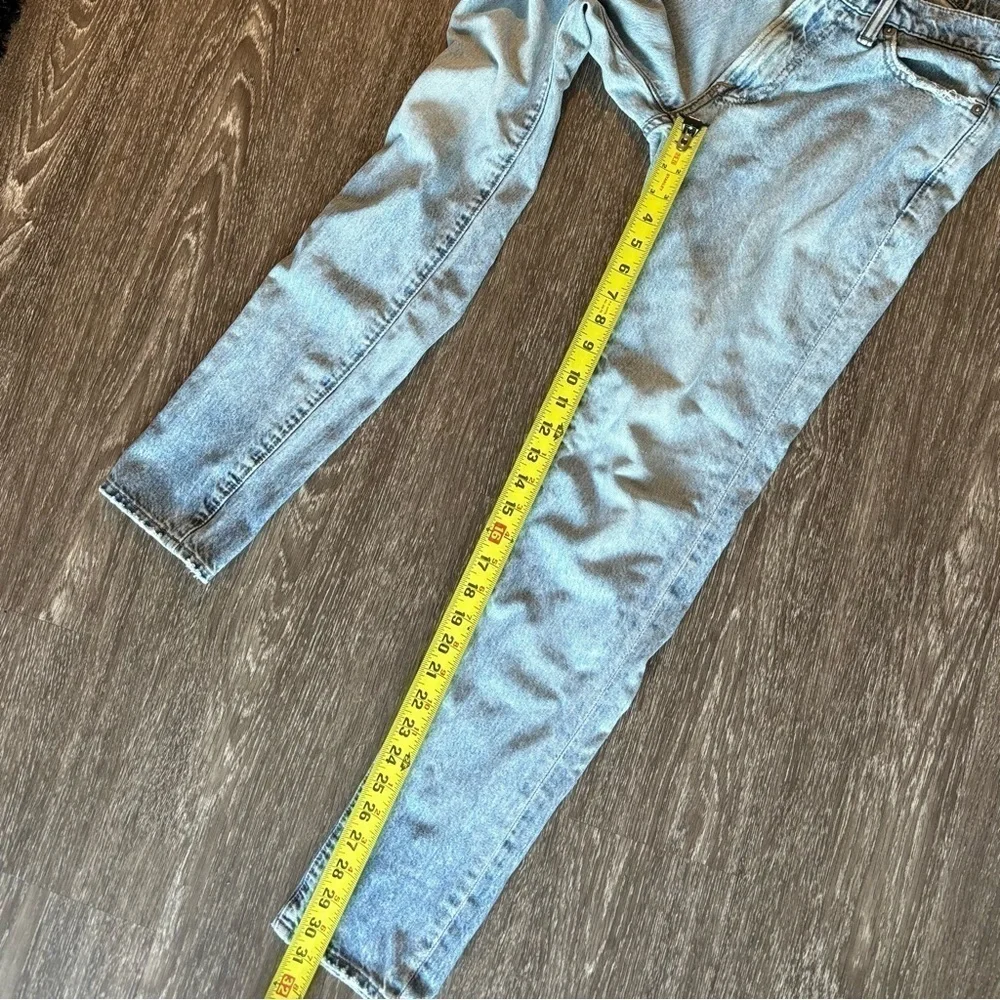 Abercrombie & Fitch 30x32 men’s Flex Super‎ skinny jeans in distressed denim